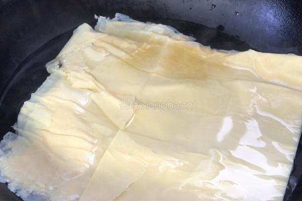 豆腐皮如意卷的做法图解4