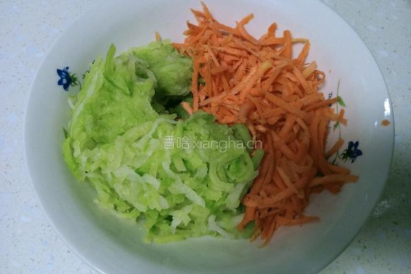蔬菜萝卜丝丸子的做法图解2