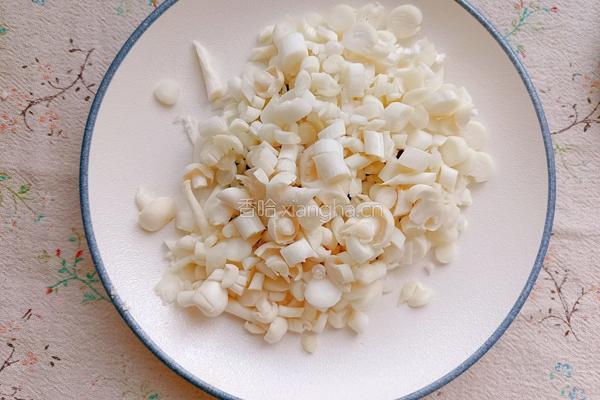海鲜菇炖豆腐的做法图解4