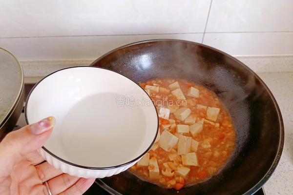 海鲜菇炖豆腐的做法图解13