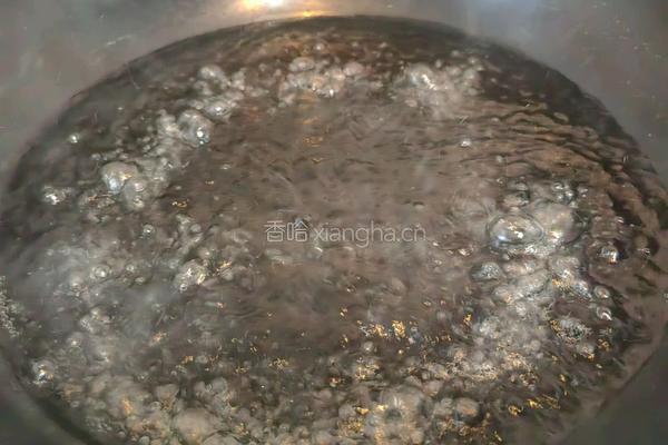 蒜泥蛋皮拌荠菜的做法图解3