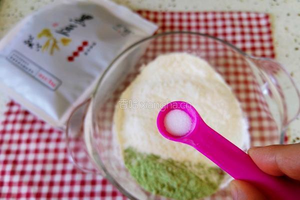 黑豆煎饼卷菜的做法图解4