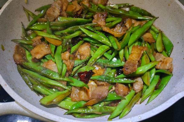 豆角炒肉的做法图解11