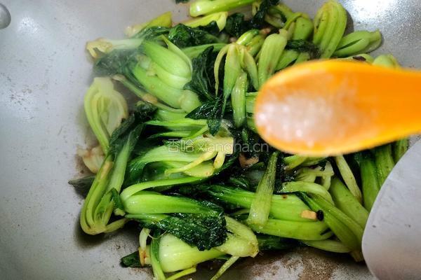 鲜露黄豆酱炒青菜的做法图解6