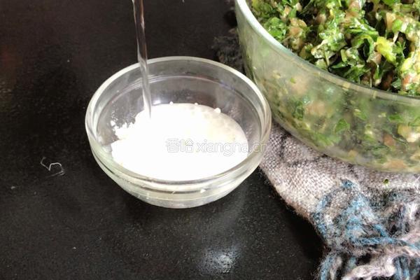 地菜春卷的做法图解6