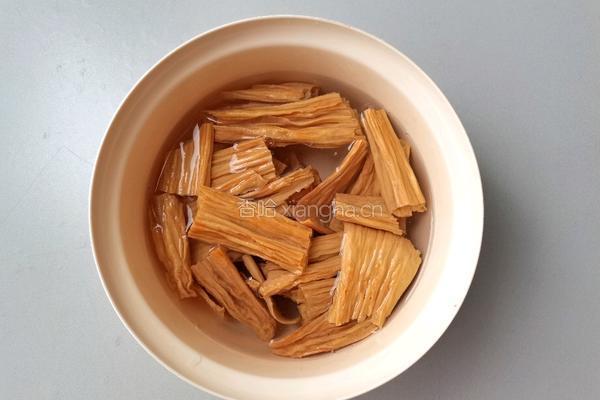 腐竹薏米糖水的做法图解3