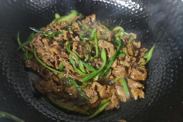 黄豆酱炒肉的做法图解7