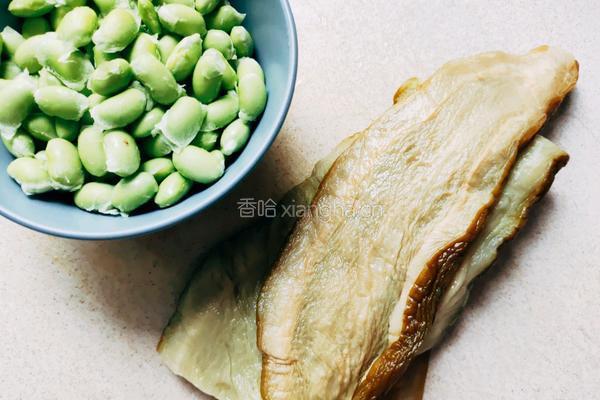 咸瓜毛豆子的做法图解1