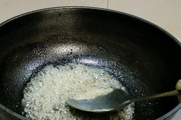 拔丝地瓜（拔丝土豆）的做法图解6