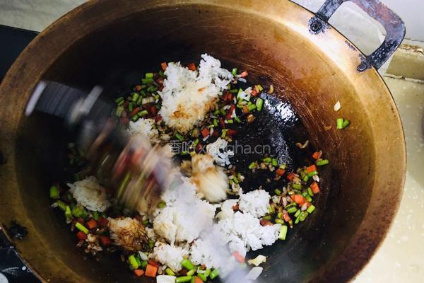 酱油炒饭的做法图解7