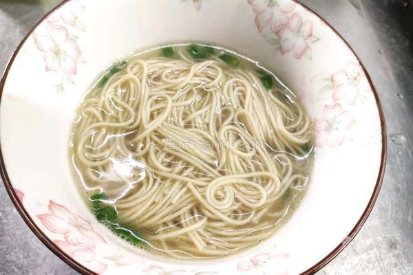 煎蛋原麦胚芽细面的做法图解7