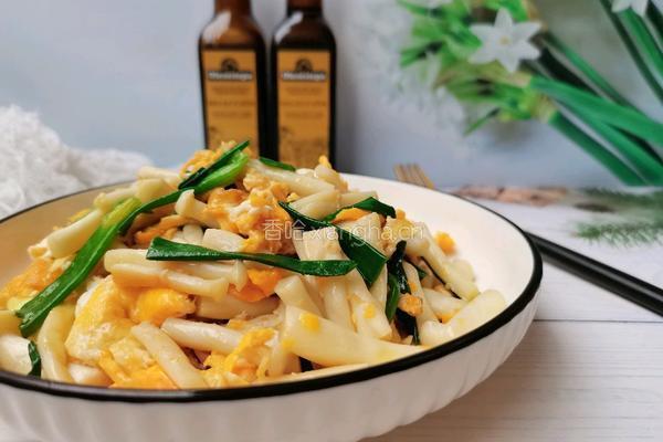 海鲜菇炒鸡蛋的做法图解12