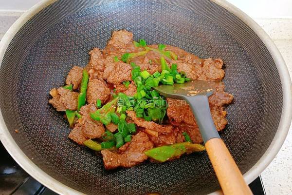 小炒牛肉的做法图解16