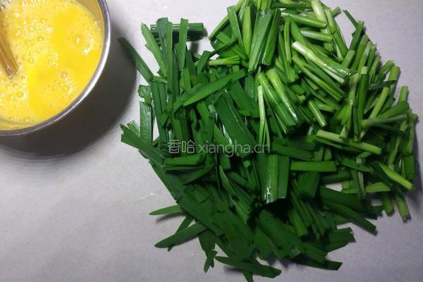 韭菜炒鸡蛋的做法图解2