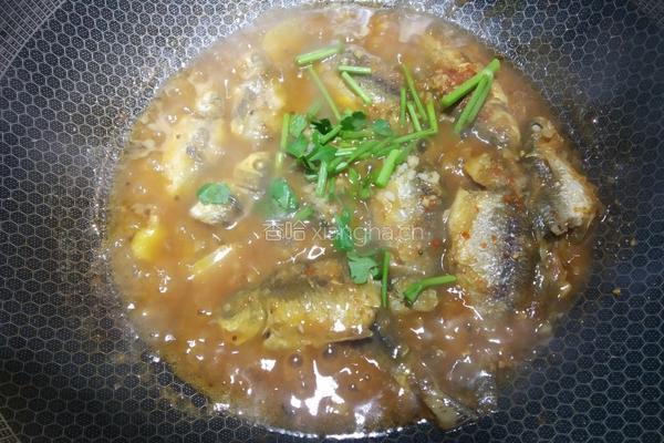 红烧鲫鱼的做法图解17
