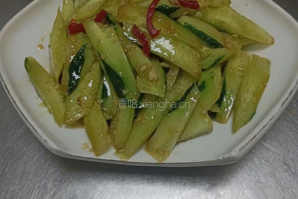 小时候蒜泥黄瓜