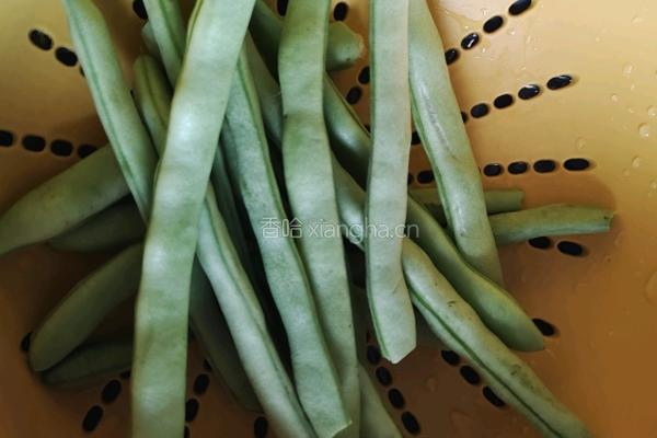 清炒四季豆的做法图解1