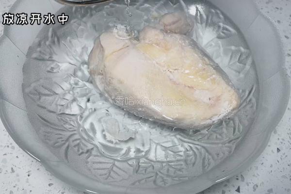 捞汁黄瓜鸡胸肉的做法图解2