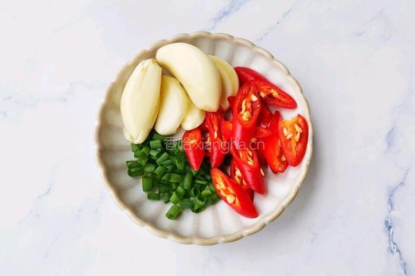 土豆丝炒肉的做法图解3