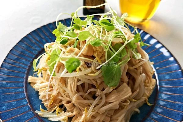 油醋汁拌豆芽腐竹的做法图解7