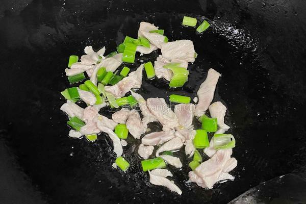 玉米笋炒肉片的做法图解4