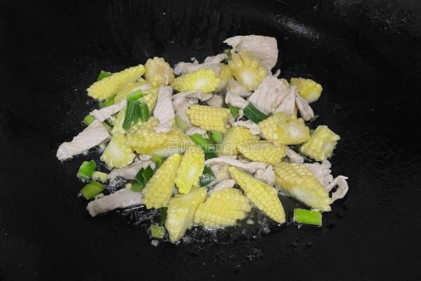 玉米笋炒肉片的做法图解6