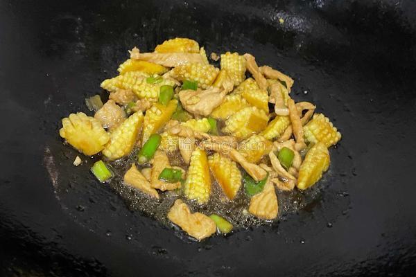 玉米笋炒肉片的做法图解8