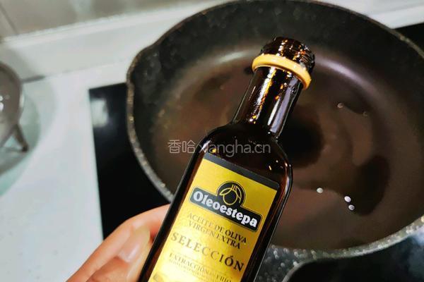 捞汁莴笋杆的做法图解5