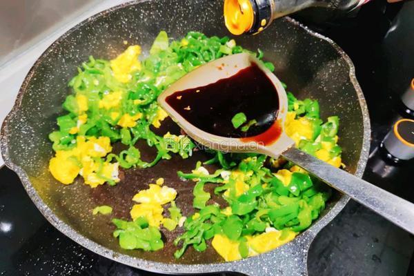 辣椒炒鸡蛋的做法图解6