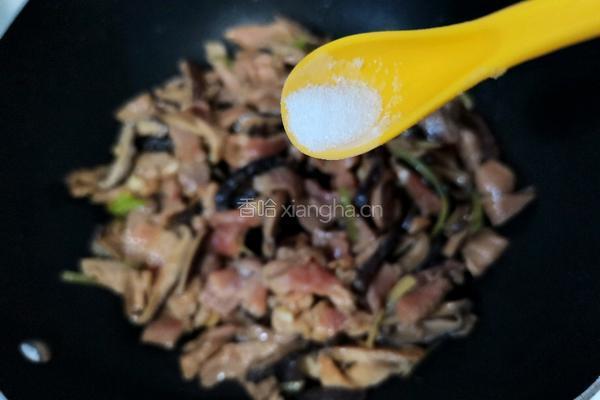 橄榄油香菇炒肉片的做法图解7