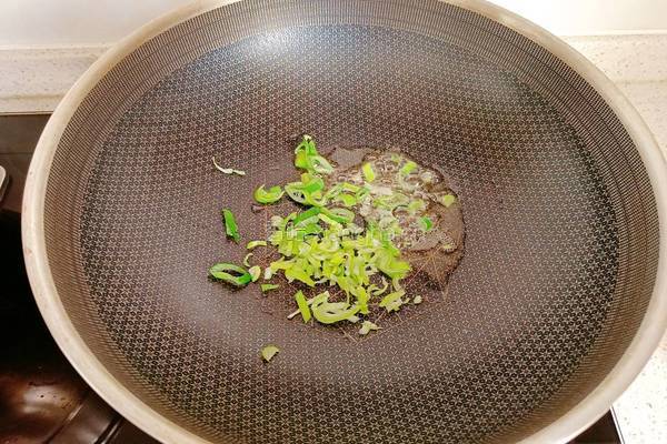 白玉菇炒油菜的做法图解7