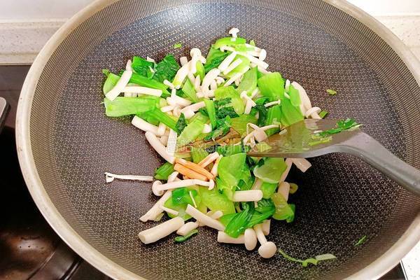 白玉菇炒油菜的做法图解10