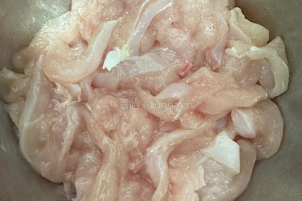 秘制减脂快乐餐银牙鸡丝,鸡胸肉的神仙制作的做法图解2