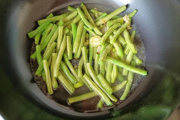橄榄油豆角焖面的做法图解8