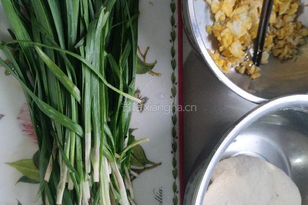 韭菜盒子橄榄油版的做法图解5