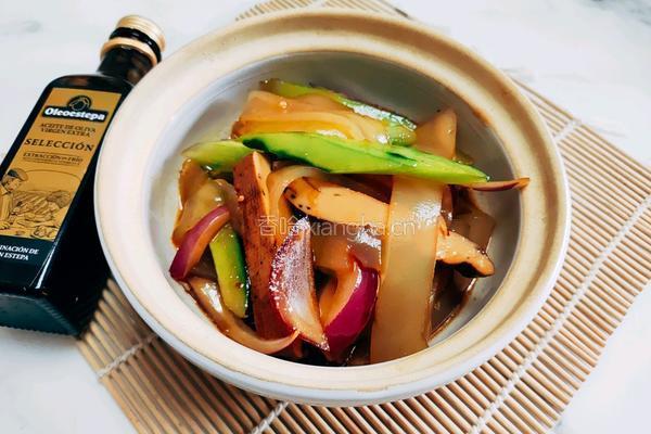 凉皮香干拌黄瓜的做法图解1