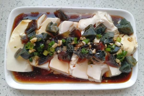 橄榄油皮蛋拌豆腐的做法图解8