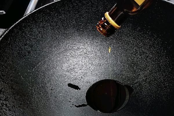 叉烧排骨闷饭的做法图解3