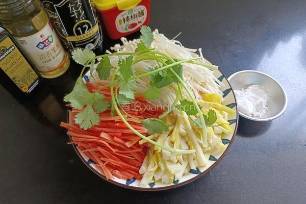 家常酸辣汤的做法图解1