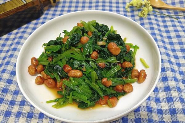 花生拌菠菜的做法图解1