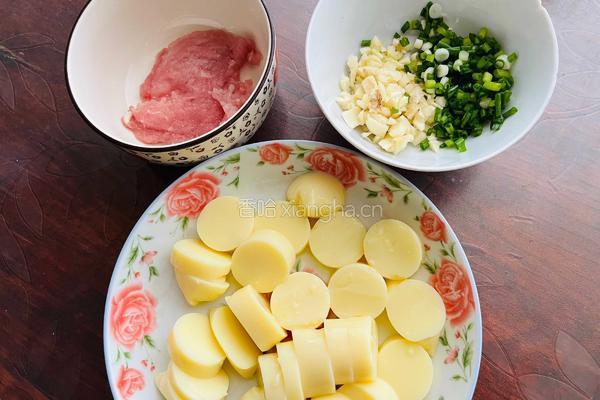 肉沫豆腐 的做法图解2
