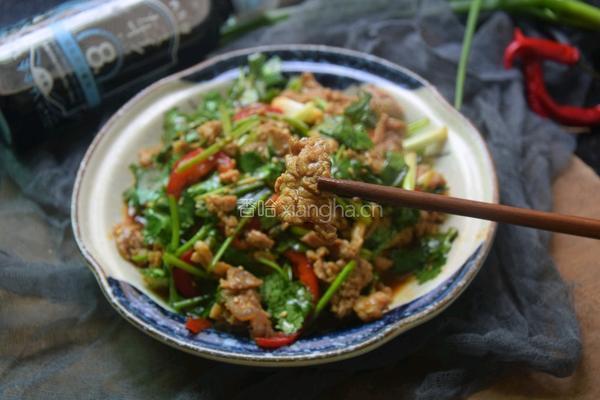 香菜拌牛肉