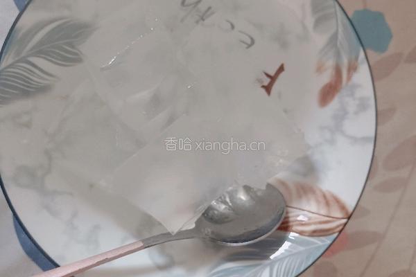 红糖冰粉的做法图解2