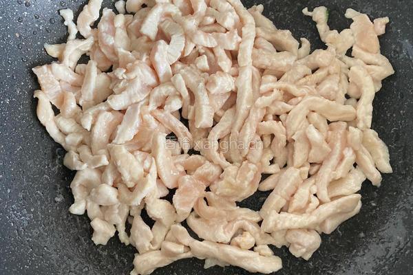 鱼香肉丝（鸡肉版）的做法图解3