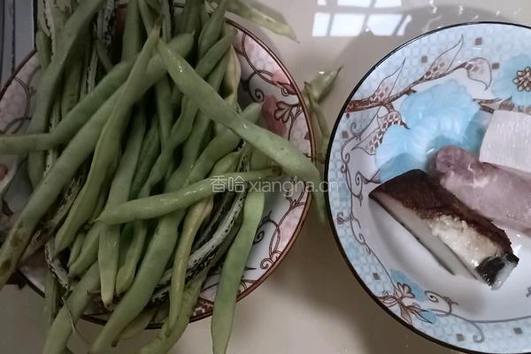 四季豆炒肉的做法图解1