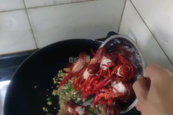 蒜蓉小龙虾的做法图解9