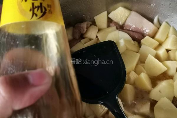 猪肉炖土豆的做法图解7