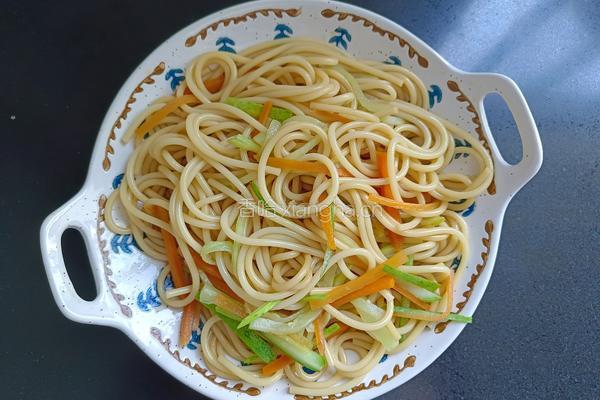 凉拌什蔬拌意面 的做法图解14