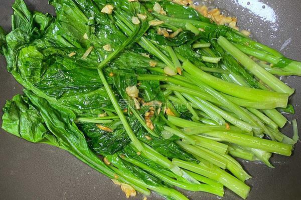 普宁豆酱炒菜心的做法图解3