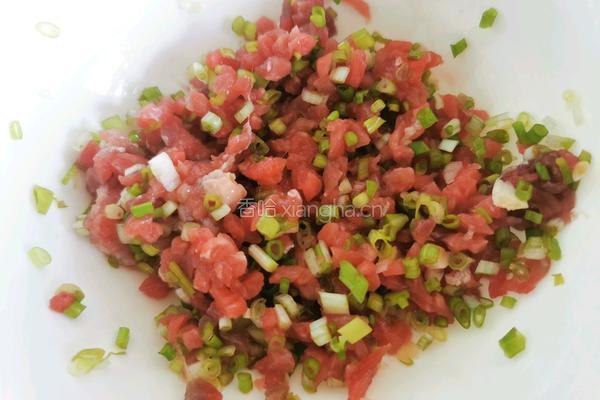 空气炸锅牛肉饼的做法图解2